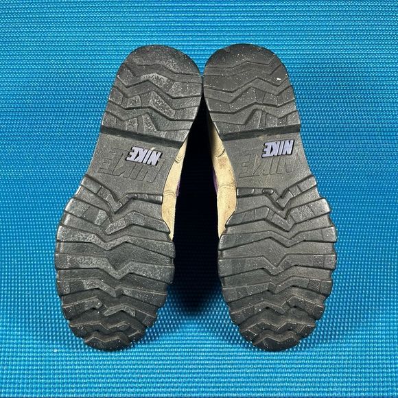 Nike Caldera vintage Hiking Boots - Women 7.5 - Picture 5 of 9